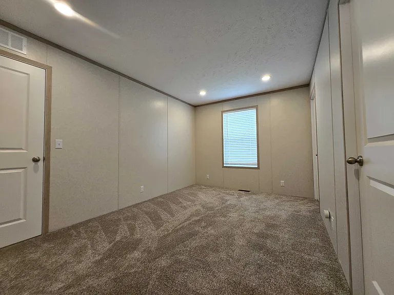 29800 Guilford Cir #288 — Photo 11