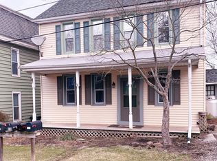 930 Maple St, Lititz, PA 17543