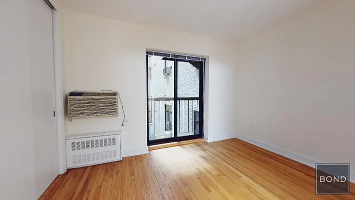 Rented by Bond New York | media 9