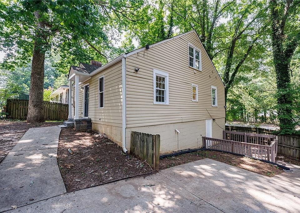 1st image of 1371 Fulton Ave