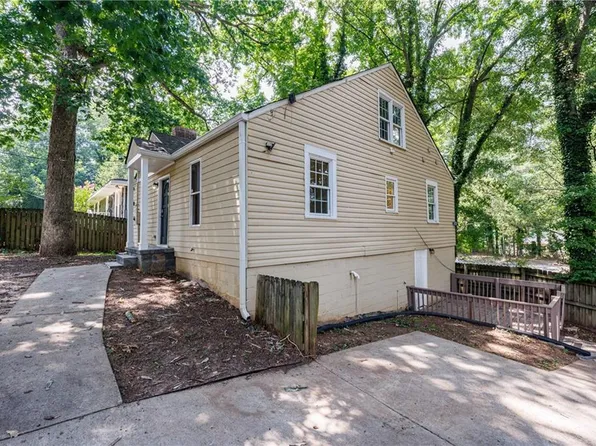 1371 Fulton Ave, East Point, GA 30344