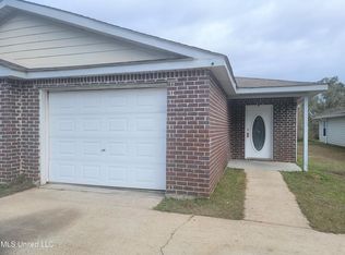 2710 6th Ave #B, Gulfport, MS 39501