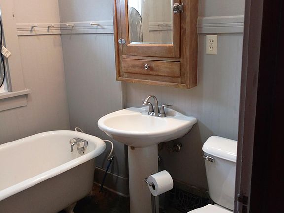 Upstairs Bathroom