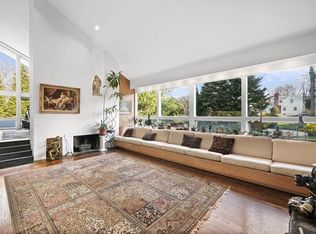 1 Joan Dr, Eastchester, NY 10709