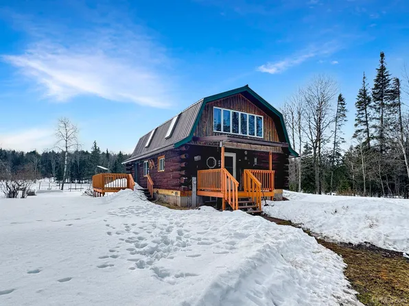 313 Peterson Rd, Crystal Falls, MI 49920