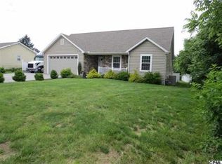 320 N Main St, Manchester, PA 17345