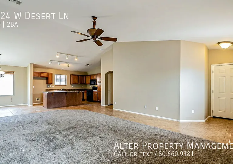 6524 W Desert Ln — Photo 3