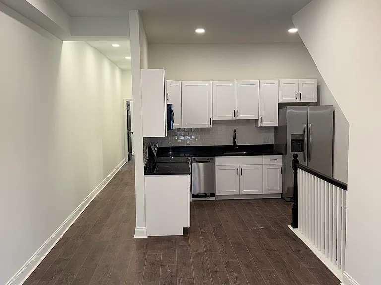 2028 Druid Hill Ave — Photo 33