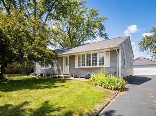 6119 W Fairview Rd, Peoria, IL 61607