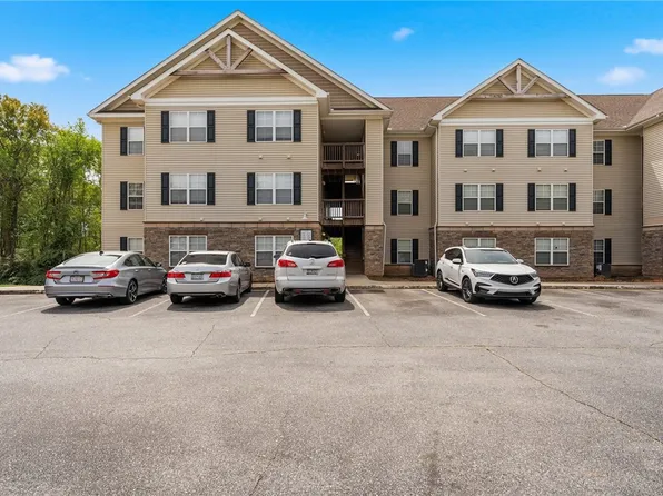 102 Lookover Dr, Anderson, SC 29621