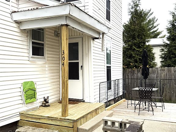 2nd image of 304 John St