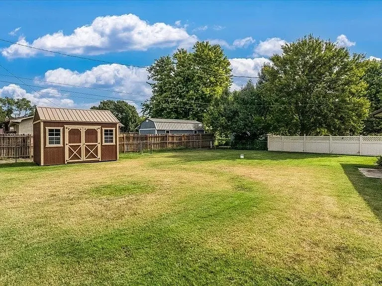 3321 Clove Cir — Photo 4