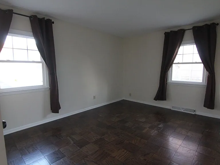 853 Thackeray Trl — Photo 20