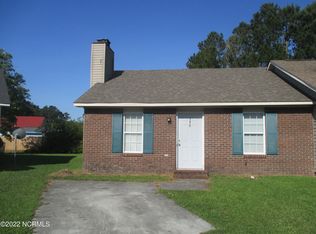 118 Live Oak Ct, Midway Park, NC 28544