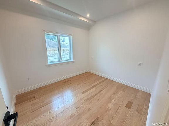 5th image of 71-39 166th Street