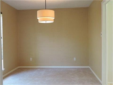 4th image of 1726 Cobble Creek Dr