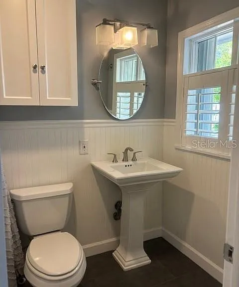 559 Chicago Ave — Photo 29