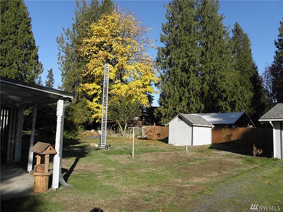 5th image of 9419 48th Dr NE