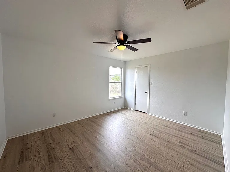 722 Lavaca Loop — Photo 14