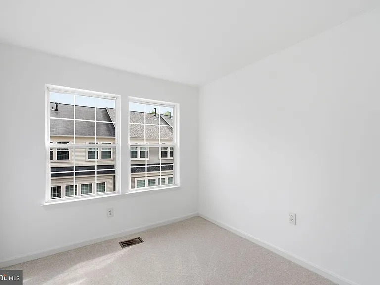4067 Fountainside Ln — Photo 30