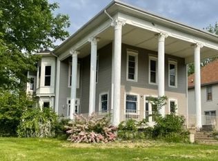 515 N Central Ave, Paris, IL 61944
