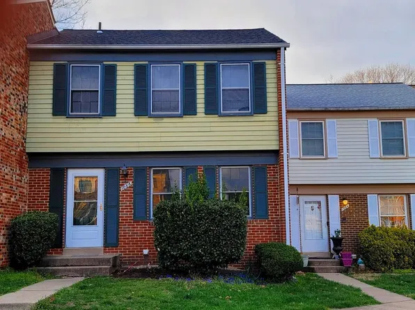 1066 Tottenham Ct, Sterling, VA 20164