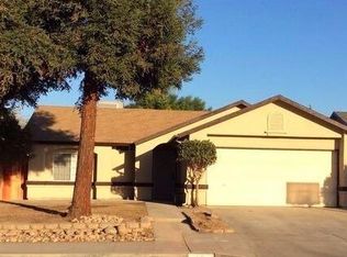 130 Hadar Ave, Parlier, CA 93648