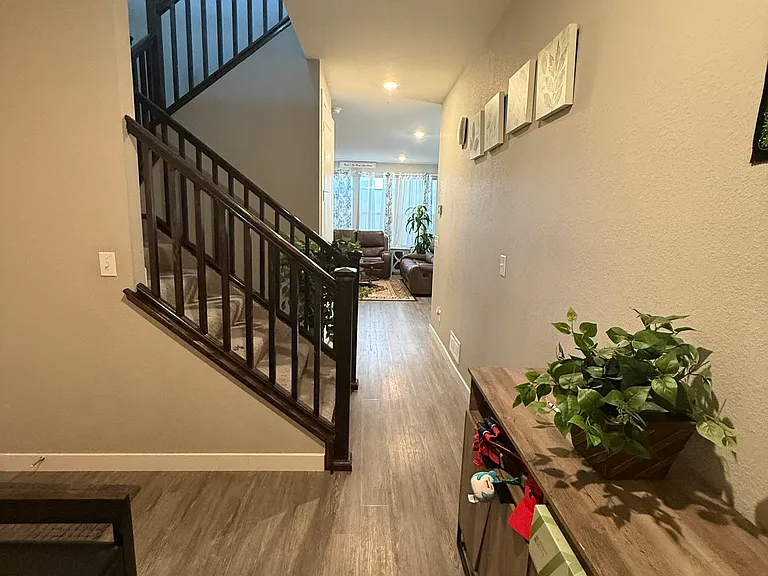 2076 Sicily Cir — Photo 4