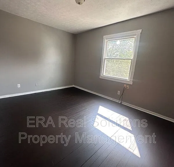 723 Sycamore St #2 — Photo 8