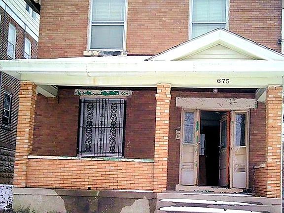 2nd image of 675 Greenwood Ave