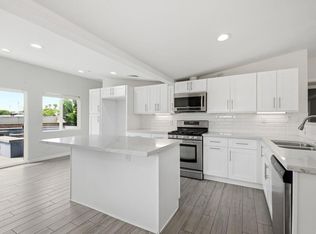 648 Cocapah St, Vista, CA 92083