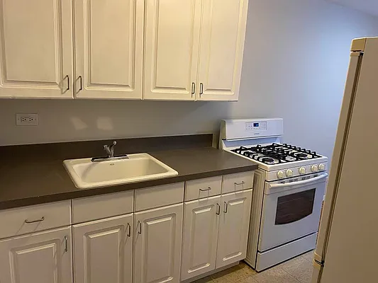 Rented by Level Group | media 5