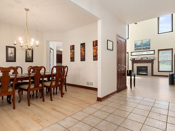 3rd image of 108 Sourwood St