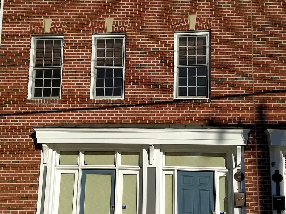 341 MLK in the beautiful Southside neighborhood, the gem of downtown Greensboro! Extremely high walkability!