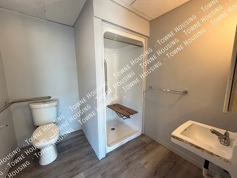 336 East St #6 — Photo 6