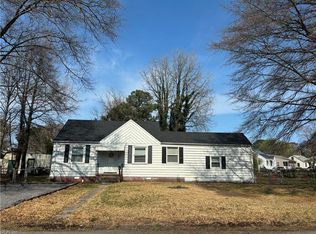 14 Fairview Cir S, Portsmouth, VA 23702