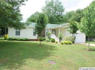 136 Sutton Dr, Hazel Green, AL 35750