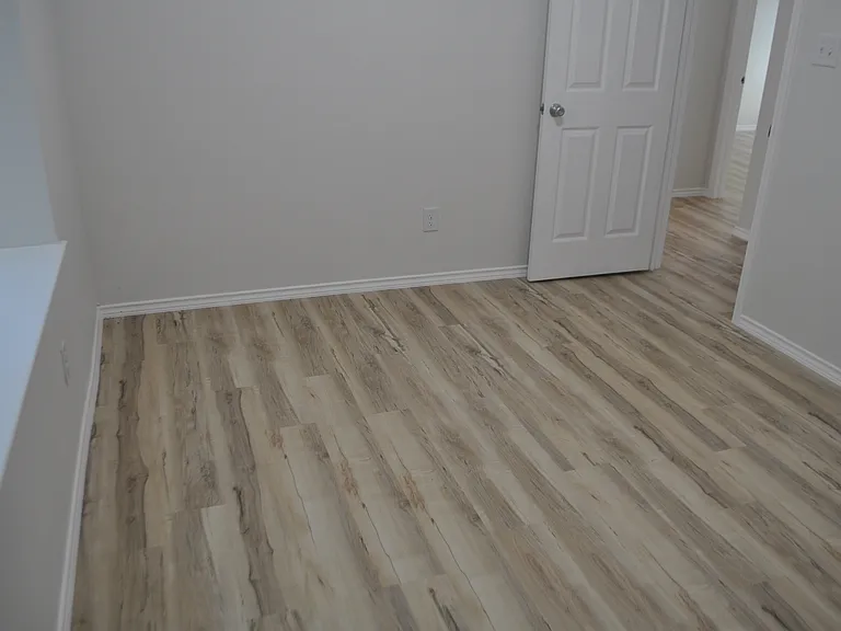 2311 Murphy Ct — Photo 17