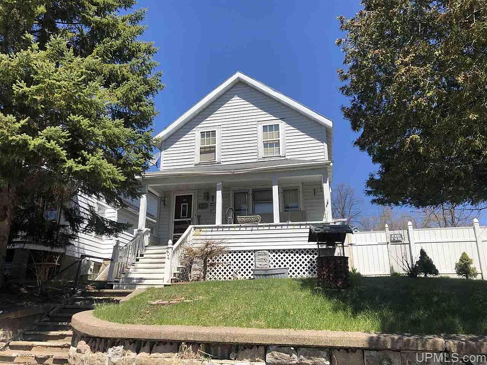 1st image of 204 W Brown St