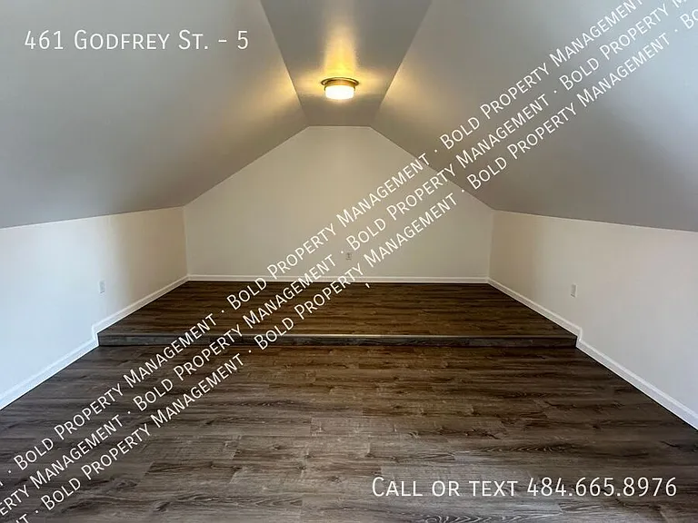 461 Godfrey St #5 — Photo 9
