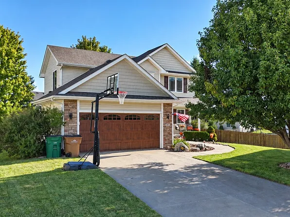 401 NW 10th Cir, Grimes, IA 50111