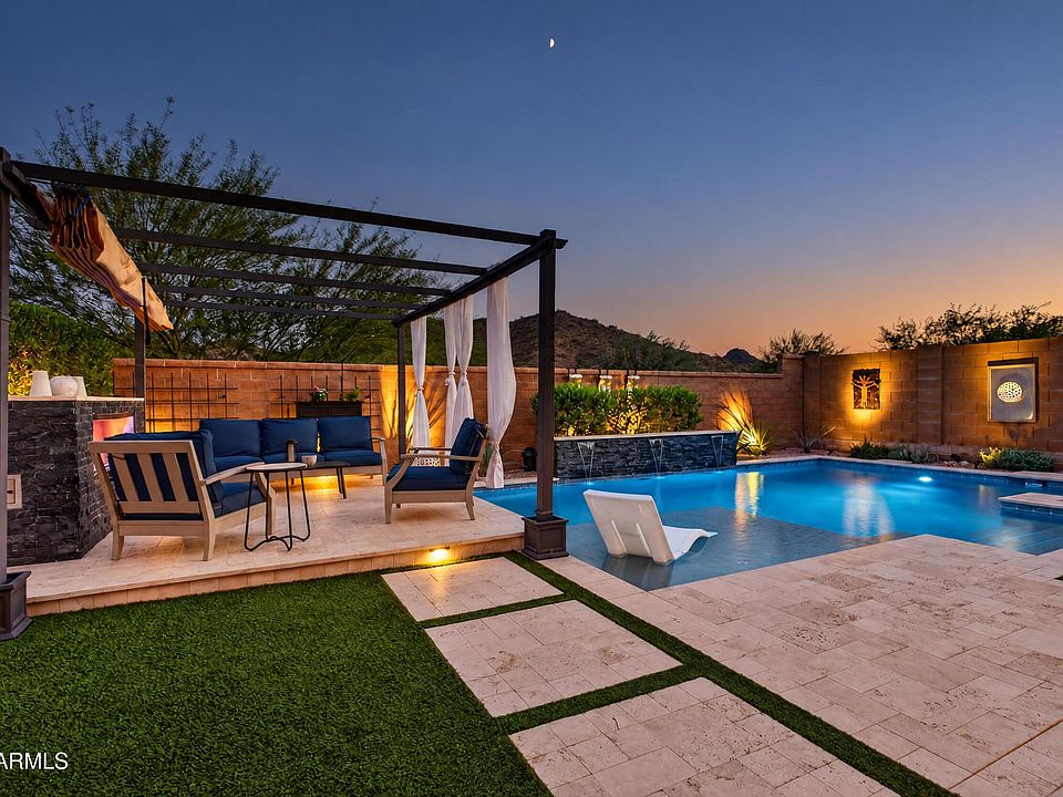1st image of 16779 W PASEO Way