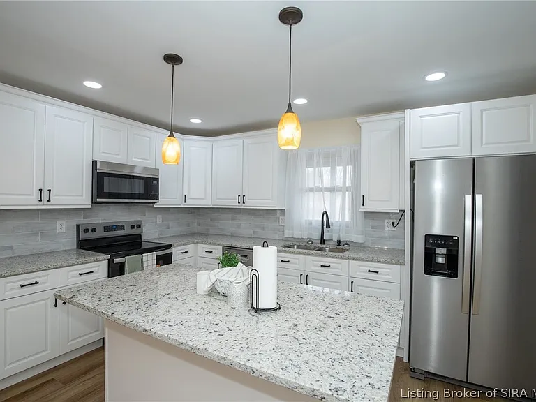 2413 Saint Andrews Rd — Photo 18