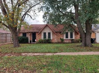 8602 Twisting Vine Ln, Houston, TX 77040