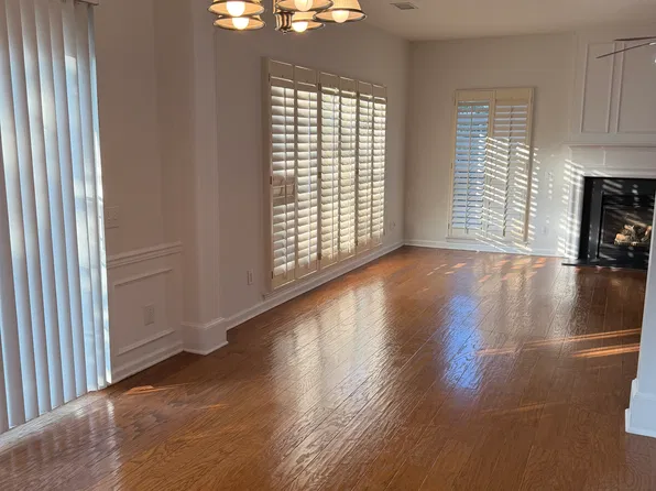8927 Whistlers Chase Dr, Charlotte, NC 28269