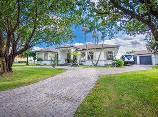 15292 SW 17th St, Davie, FL 33326
