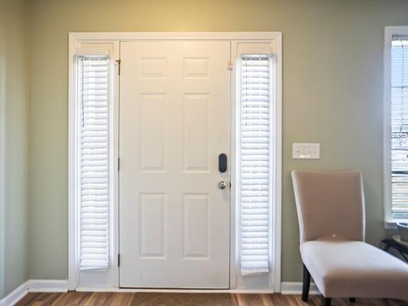 4th image of 6093 Village West Ln