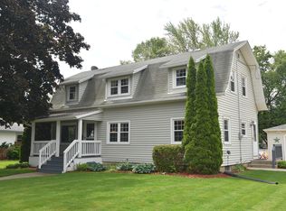 N89W15981 Cleveland Ave, Menomonee Falls, WI 53051