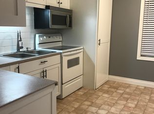 604 E Center St APT 2, Rochester, MN 55904