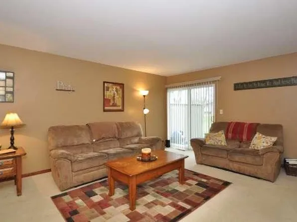 8941 N 70th St #4, Milwaukee, WI 53223